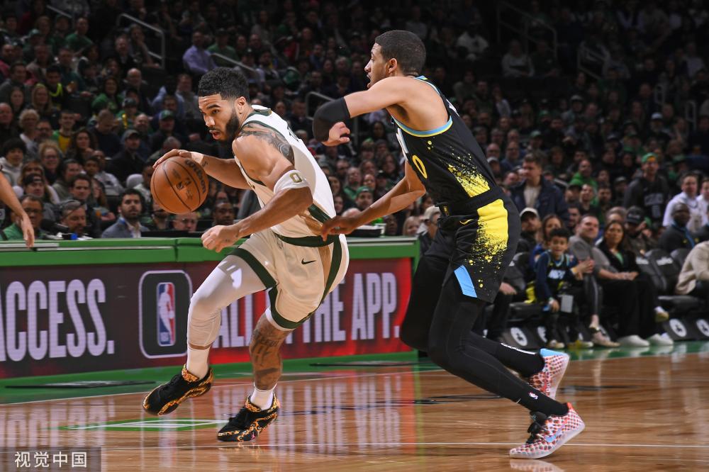 [CBA]约翰逊快速反击 造成干扰球并加罚.